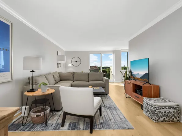 2800 W 44th St Unit 609, Minneapolis, MN 55410
