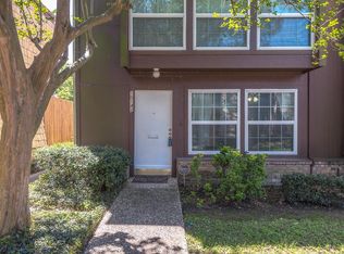 10142 Beekman Place Dr, Houston, TX 77043