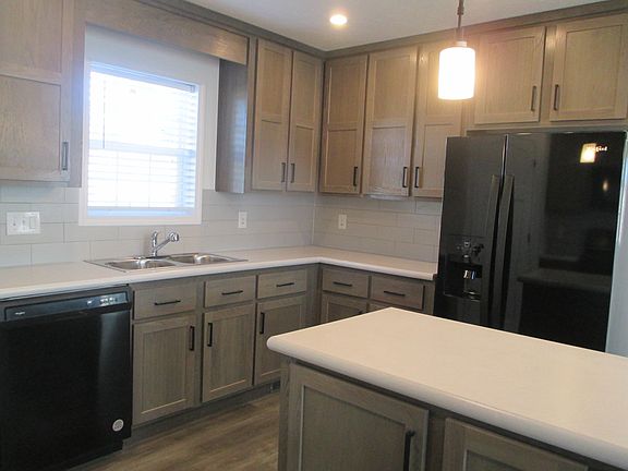 5th image of 13937 Wilson Dr