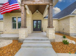 110 Lake Village Rd, Seguin, TX 78155