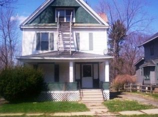 894 Hunter St NW, Warren, OH 44485