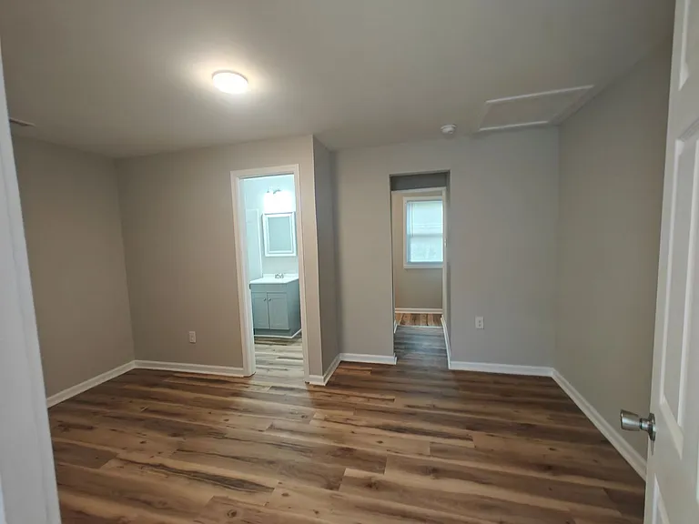 120 S Little Rd — Photo 3
