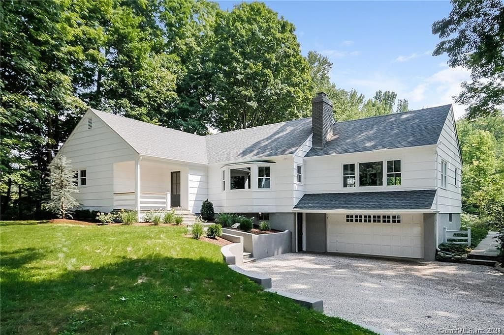 4 Punch Bowl Dr, Westport, CT 06880 | Zillow