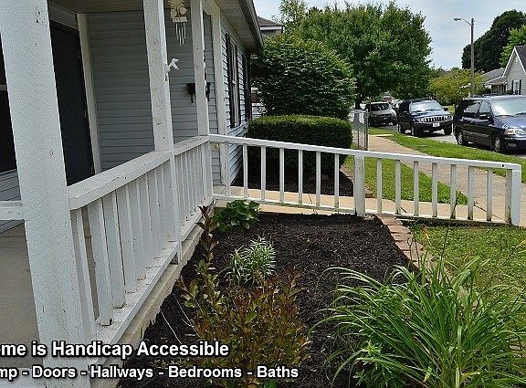 5th image of 366 N East St