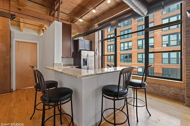 2 bed, 1400 sqft, $3,880 — Photo 2