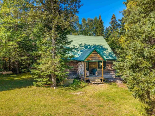 39670 W Tahquamenon River Row, Eckerman, MI 49748