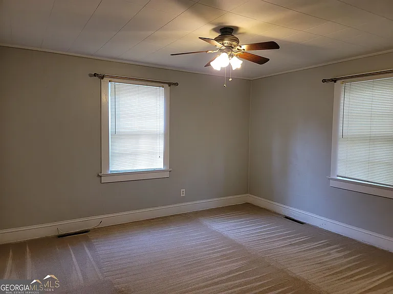 156 Florida Ave — Photo 10