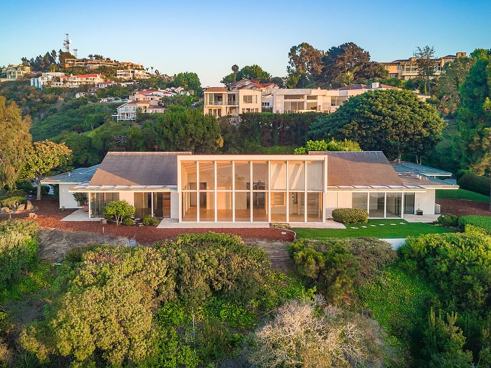 7404 Hillside Dr, La Jolla, CA 92037 Zillow