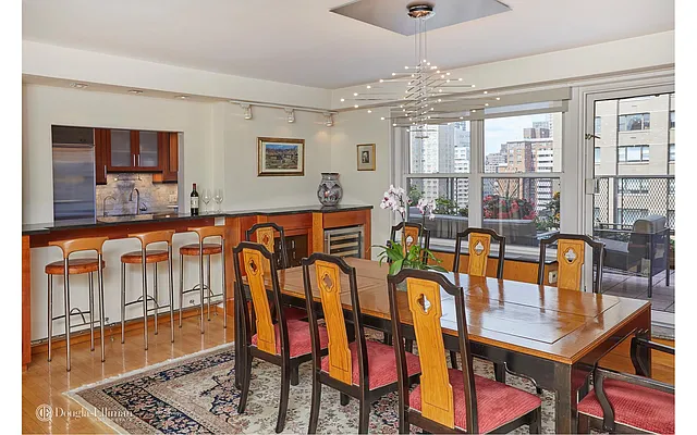 Sold by Douglas Elliman | media 21