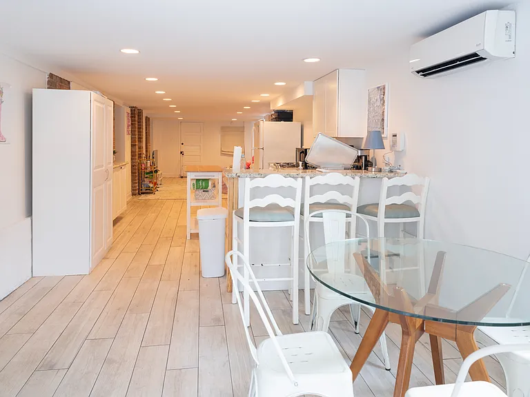 1023 Lowerline St — Photo 3
