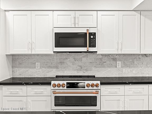 4th image of 3060 N Atlantic Ave APT 412