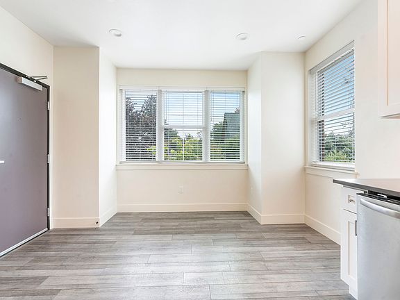 5th image of 8015 N Oswego Ave #7