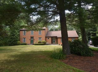 11 Brickoven Rd, Queensbury, NY 12804