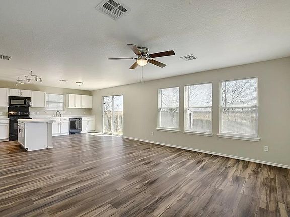 4th image of 5629 War Admiral Dr