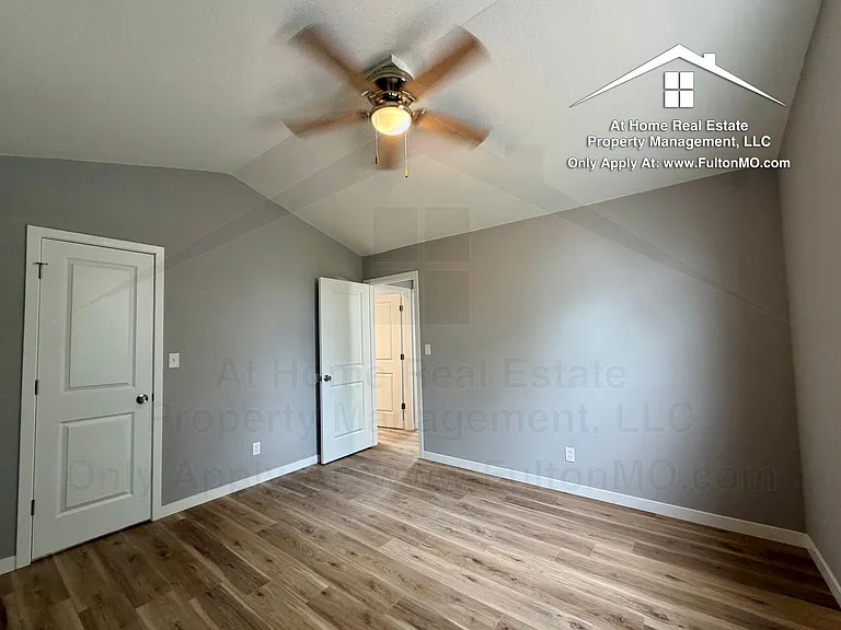 2717 Mayflower Dr — Photo 27
