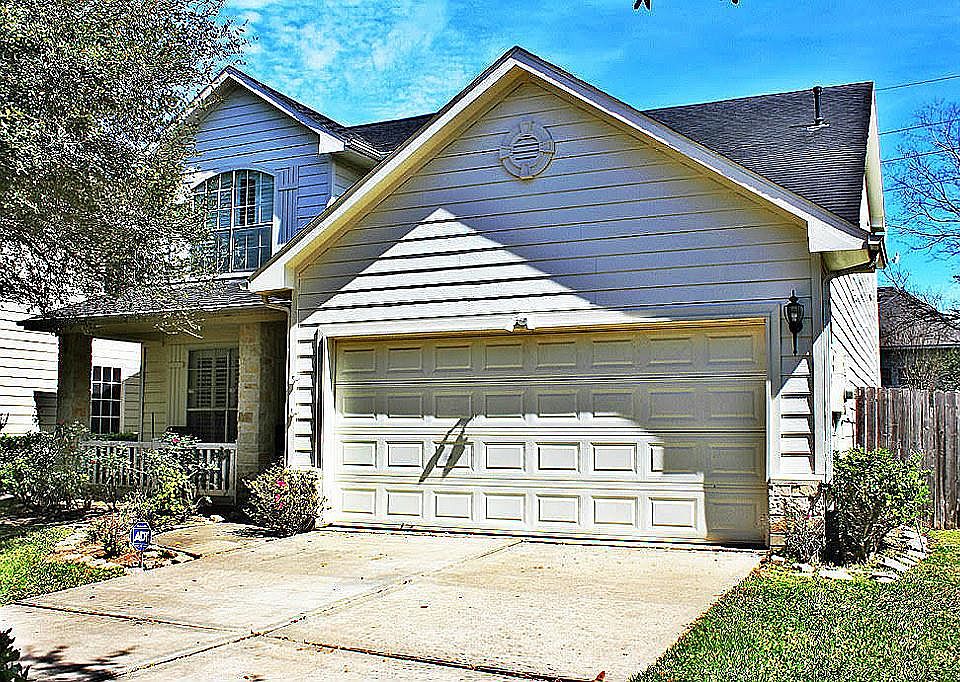 1st image of 1223 Lexington Green Dr