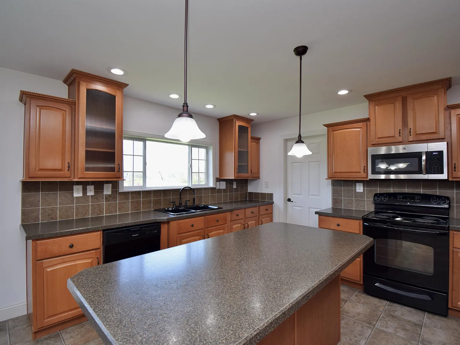 3725 Blue Sky Park Road - 1 — Photo 4