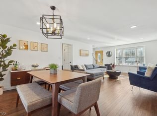 90 Lyons Pl, Springfield, NJ 07081