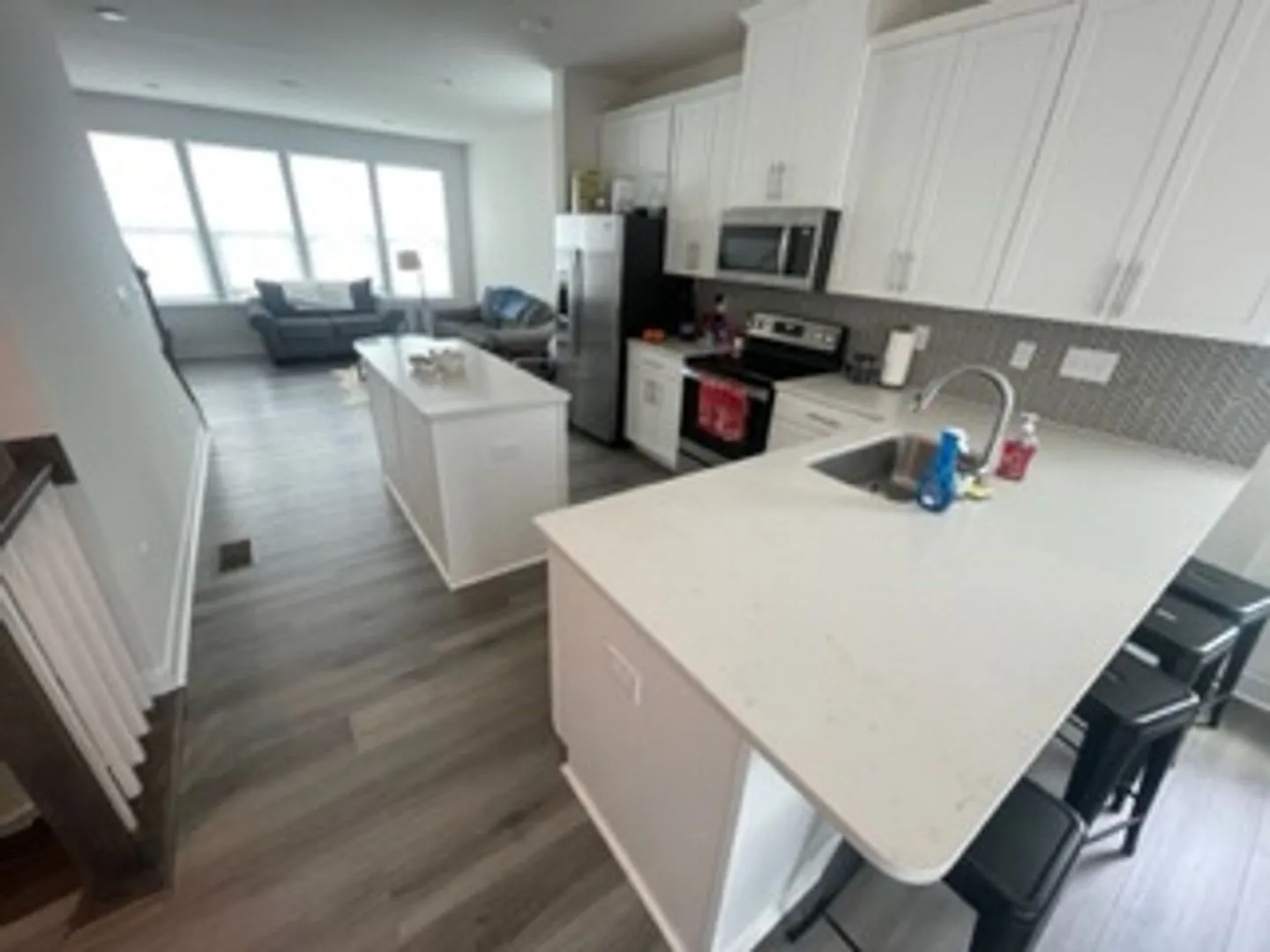 Room in 3 Bedroom Townhome at 1114 Gleason Wy — Photo 2
