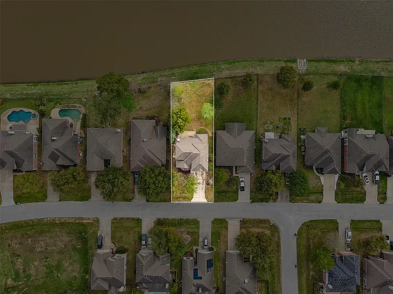 9219 E Lakeside Dr — Photo 46