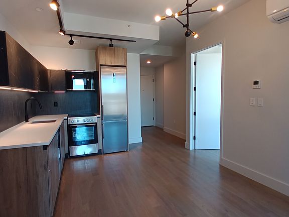 3rd image of 2708 Snyder Ave APT 706