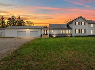 8391 Concord Rd, Jonesville, MI 49250