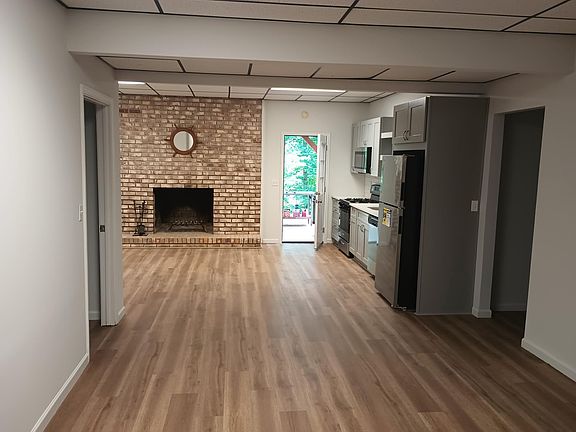 5th image of 3120B Beechwood Dr SE