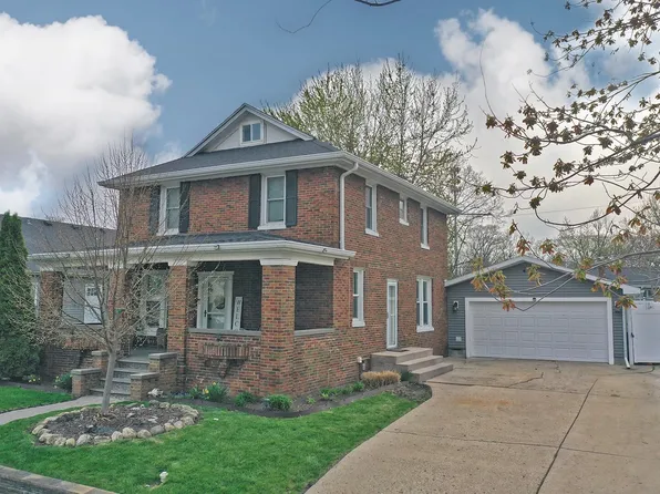 513 Adams St, Ottawa, IL 61350