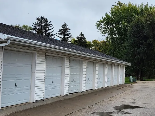 869 Main St, Brownsville, WI