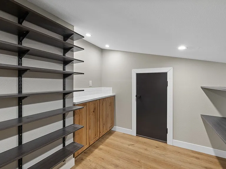13239 Commodore Rd — Photo 23
