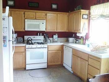 3rd image of 9274 Prudhoe Ct