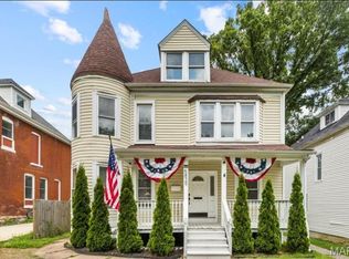 5829 Bartmer Ave, Saint louis, MO 63112