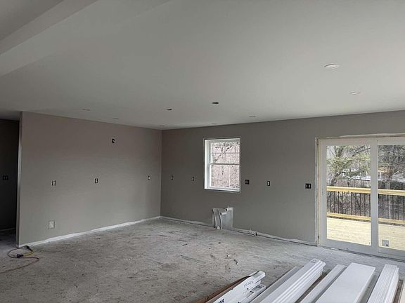 2nd image of 7 Shepherd Lane