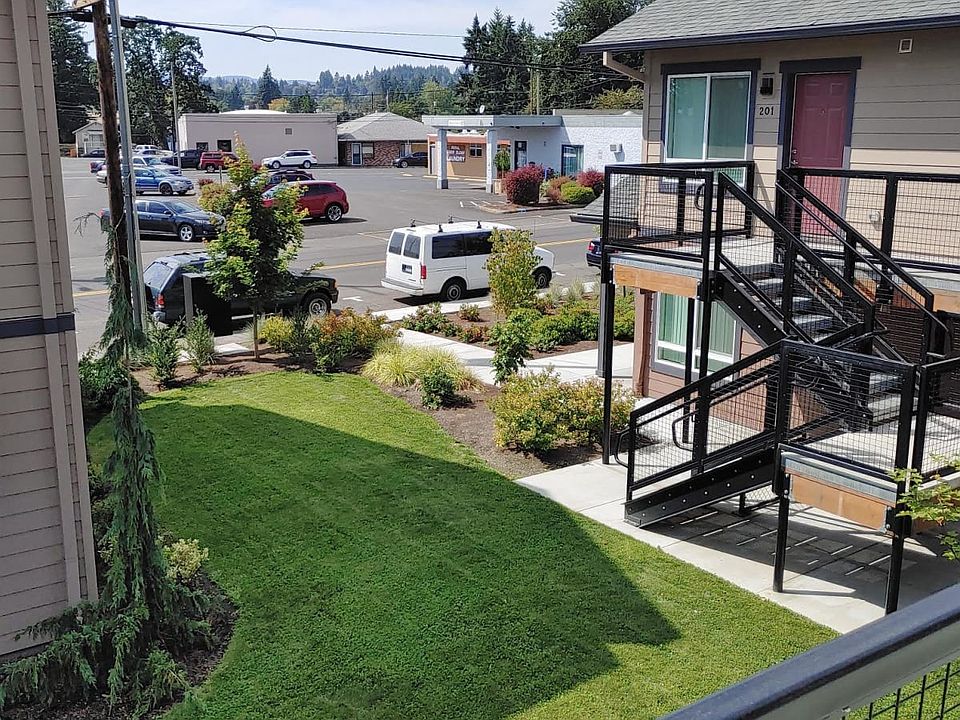 18th Street Apartments Balcony View