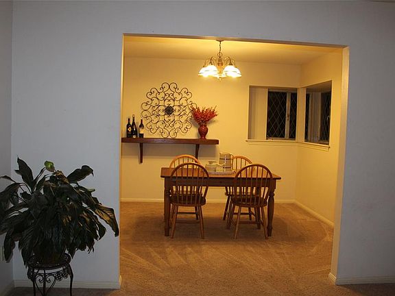 5th image of 129 Begonia St