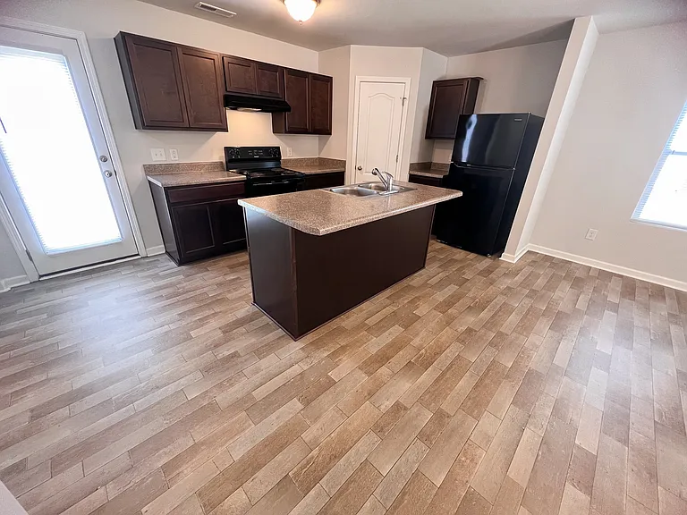 4024 Gibb Ct — Photo 11