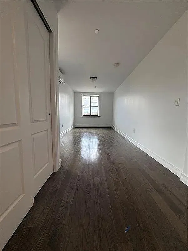 2 bed, 2.0 bath, 1015 sqft, $2,700 — Photo 2