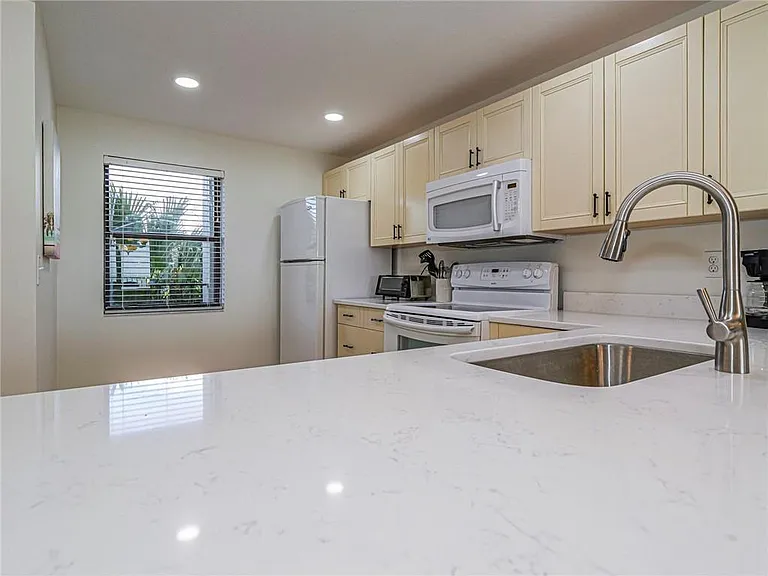 4200 N Highway A1A #215 — Photo 10