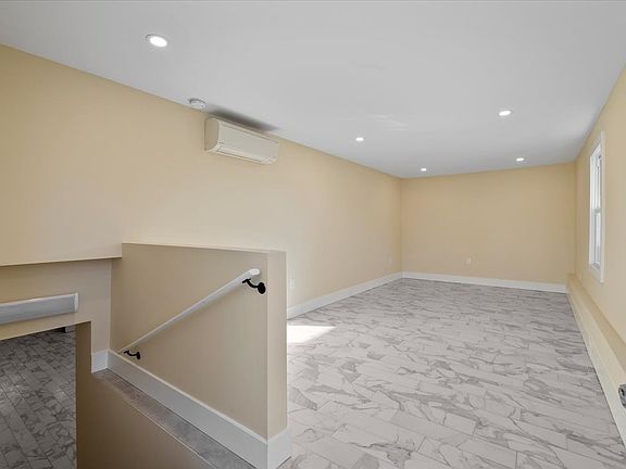 2nd image of 334 11th St