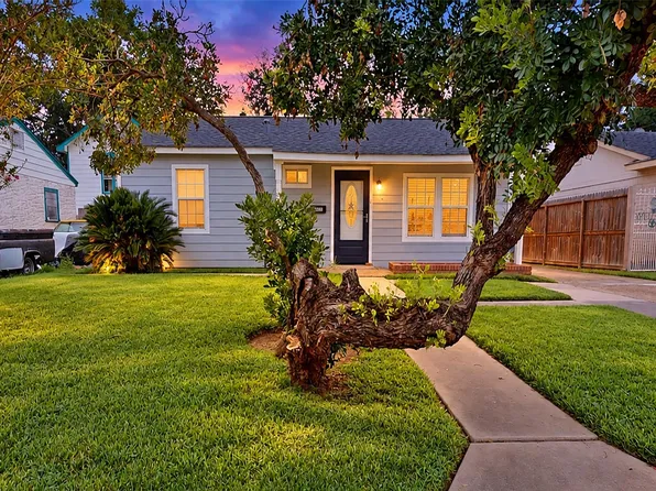 607 W Park St, Sugar Land, TX 77498