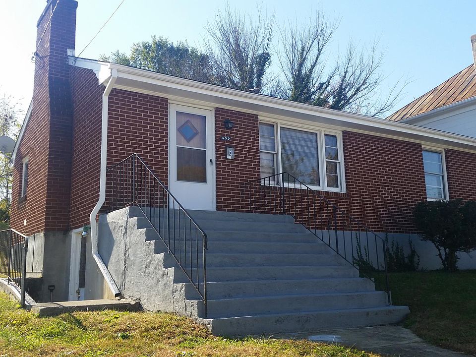 1st image of 902 Gilmer Ave NW