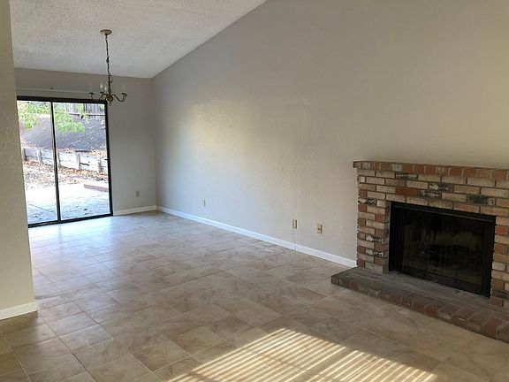 3rd image of 4152 S Royal Links Cir