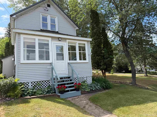 229 Evans St, Ironwood, MI 49938