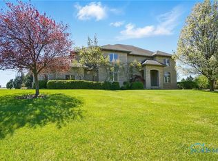 14100 S River Rd, Pemberville, OH 43450