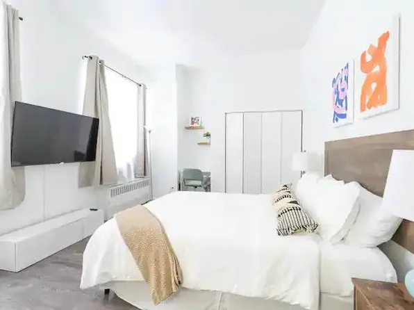 88 Fulton Street image 2 of 8