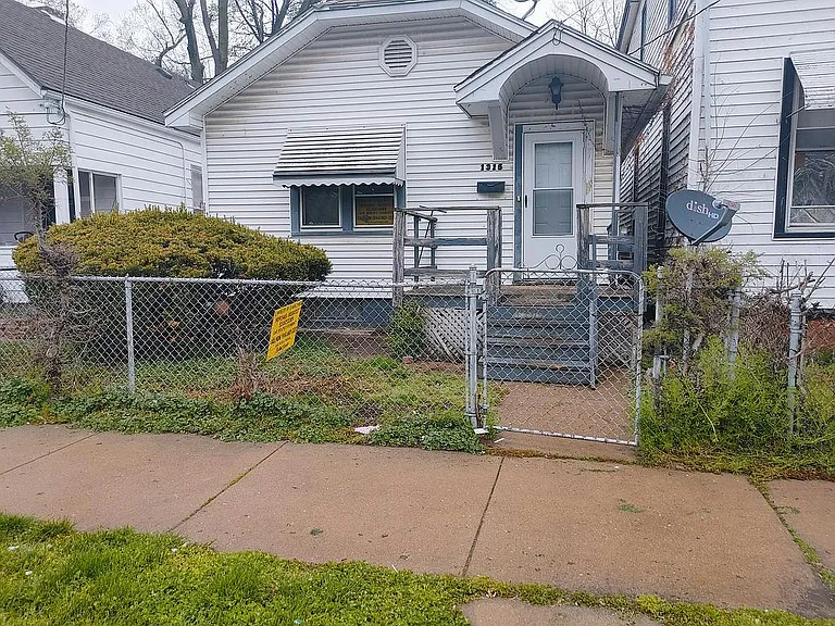 1315 John H Gwynn Junior Ave — Photo 2