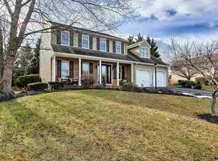 525 Bayberry Dr, York, PA 17404