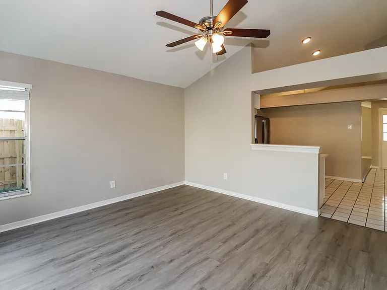 5303 Macbeth Ct — Photo 8