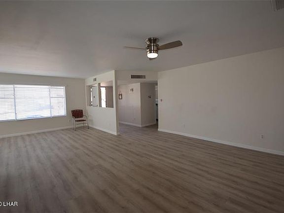 3rd image of 3276 Hidden Valley Dr