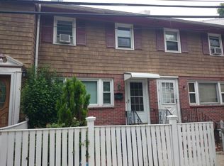 4 Ronan St, Dorchester, MA 02125